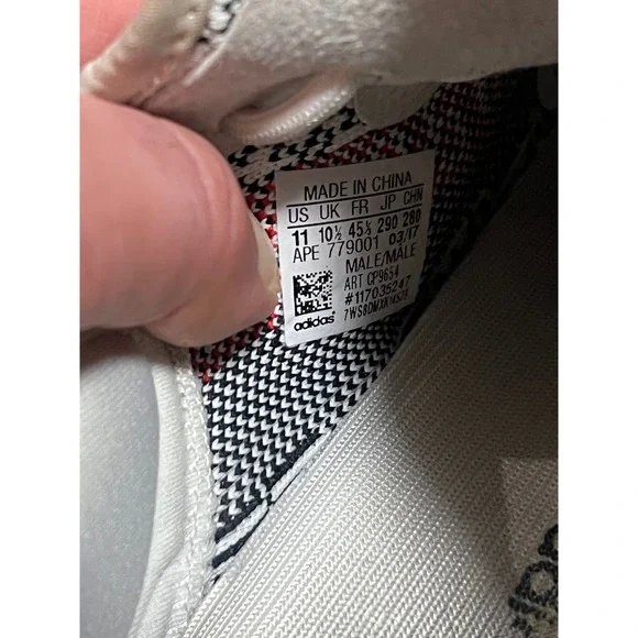 Adidas Yeezy Boost 350 V2 Zebra CP9654 Men's Shoes Size 11 Kanye West